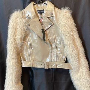 NWT Taupe Croc Faux Fur ‎ sleeve Moto Jacket Awesome